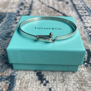 Tiffany bangle bracelet. Like new.